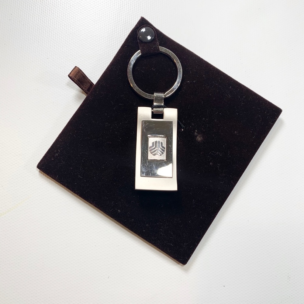 Key Chain Silver in Box